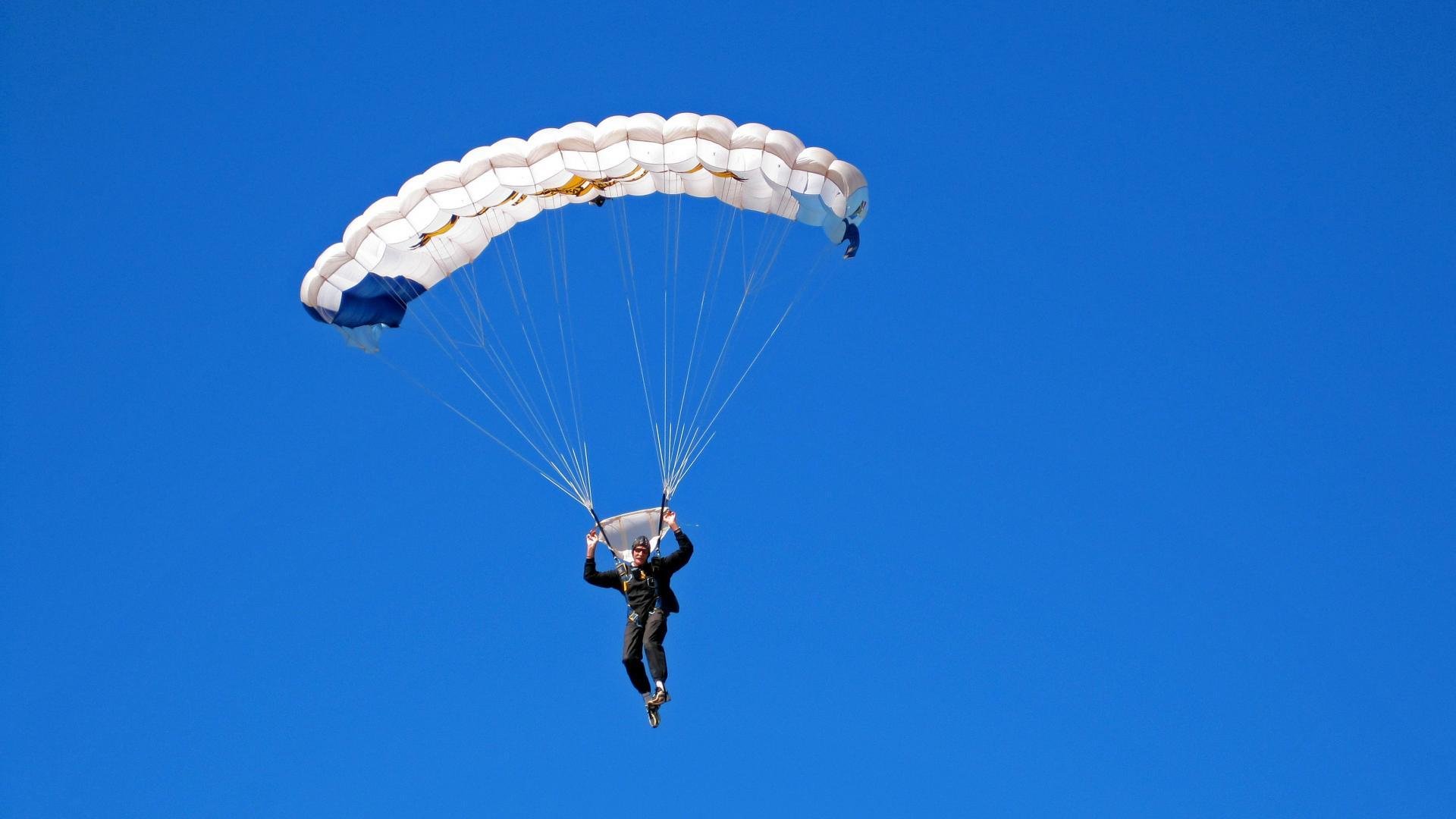 5G多角度同步转播试验赛 观众可自选机位观看比赛